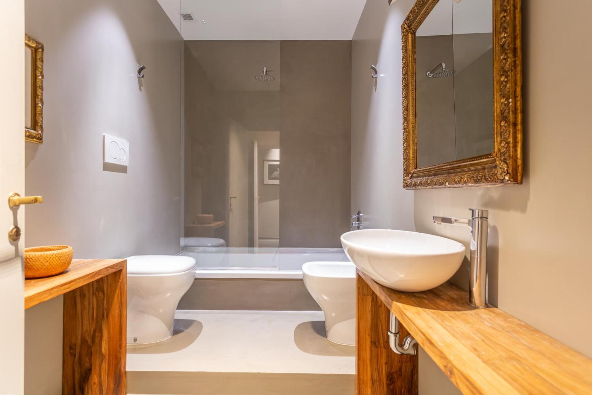 Spanish Steps Deluxe Apartamento Roma
